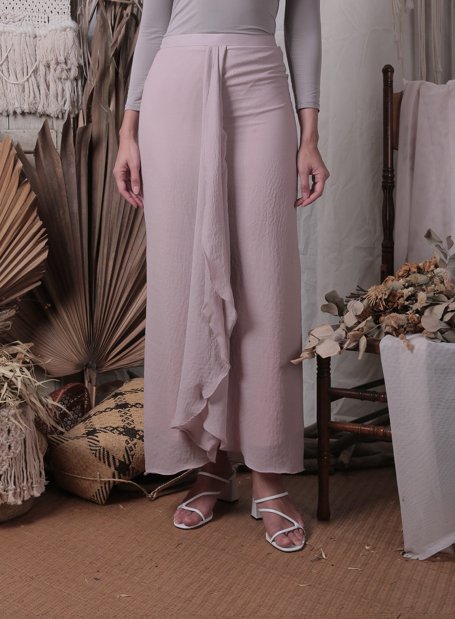 Ayla Waterfall Skirt (Dusty Pink)